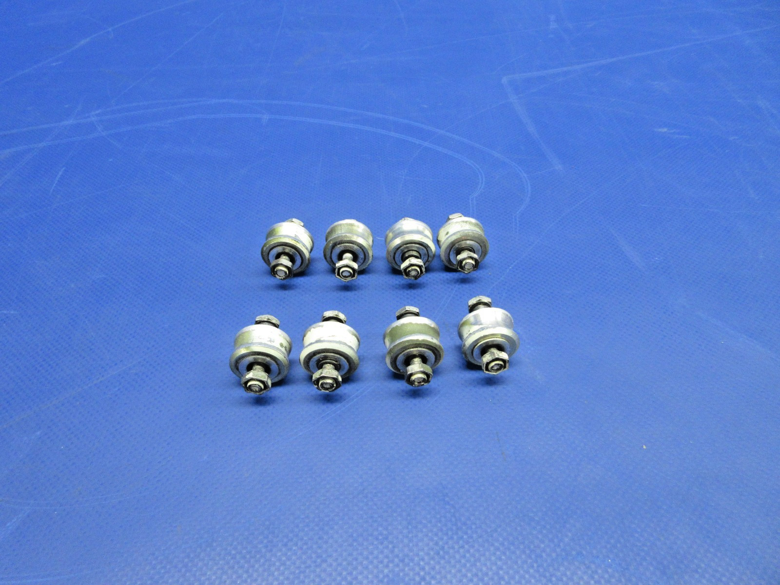 Cessna 421 Seat Roller + Bushing P