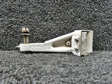Cessna 841000-65 320 Nose Gear Upper