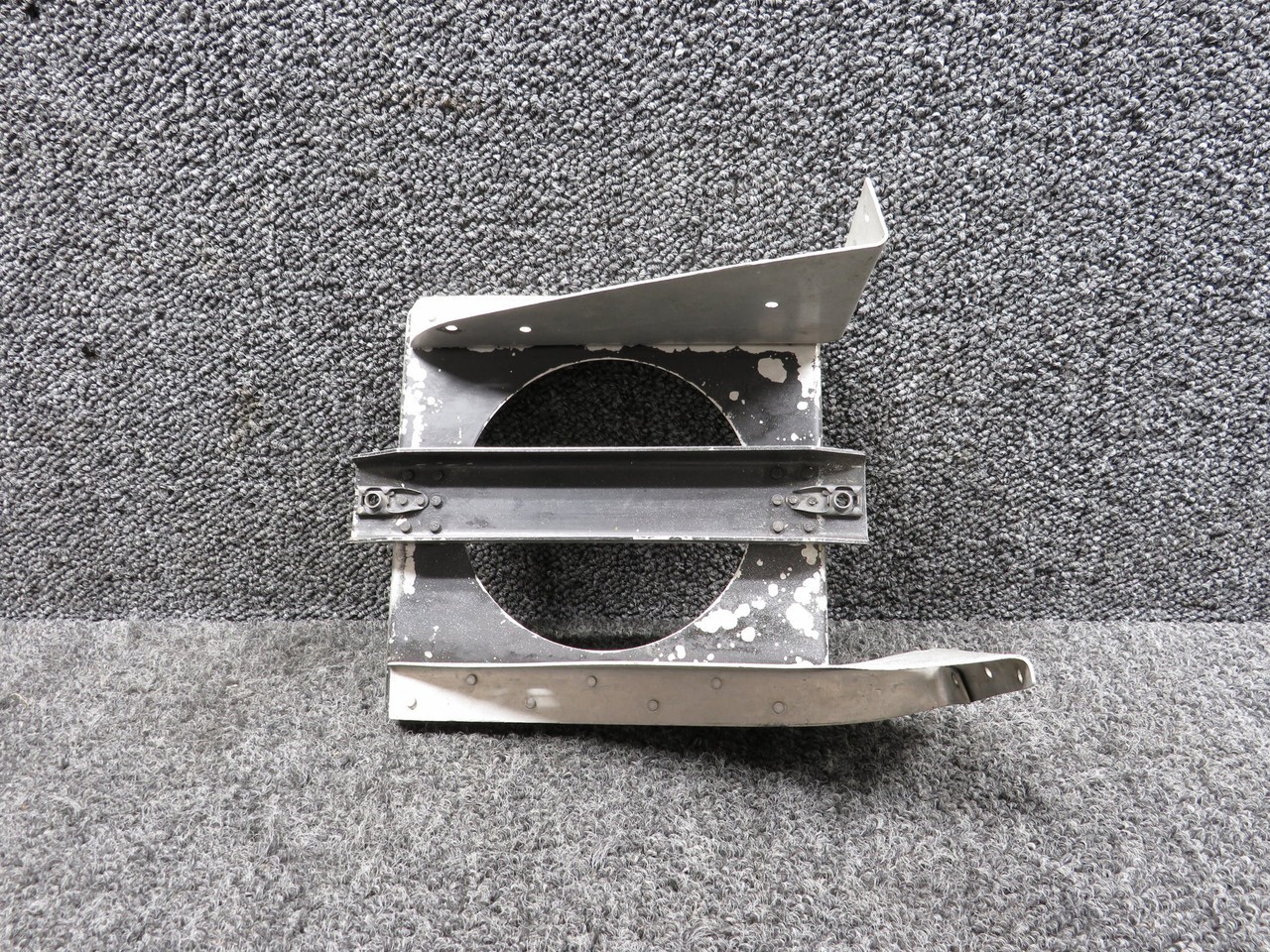 Cessna Aircraft Parts 0413581-2 Cessna 152 Battery Tray