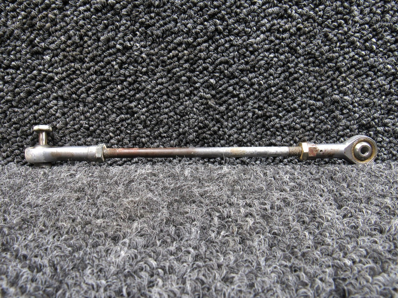 Cessna Aircraft Parts 0523218 Cessna 182H Aileron Push
