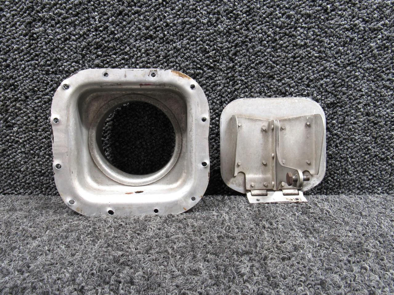 Cessna Aircraft Parts 0713135-2, 0713139-1 Cessna 182H Cabin