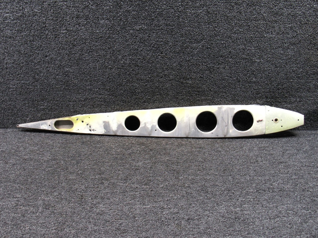 Cessna Aircraft Parts 0720608-15 Cessna 182H Center Section