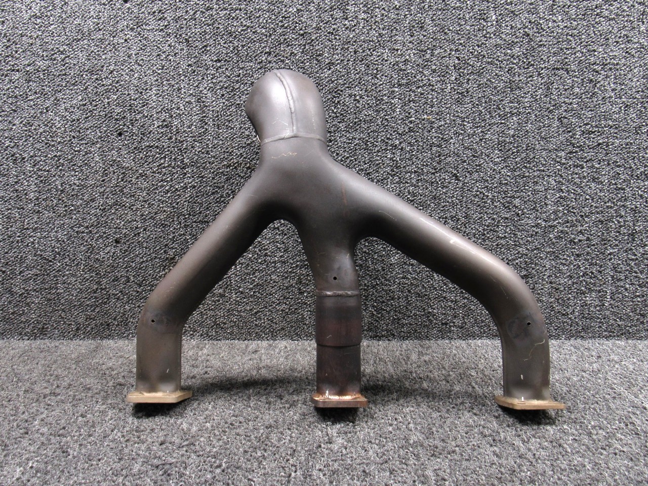 Cessna Aircraft Parts 0750130-48 Cessna 182H Exhaust Collector