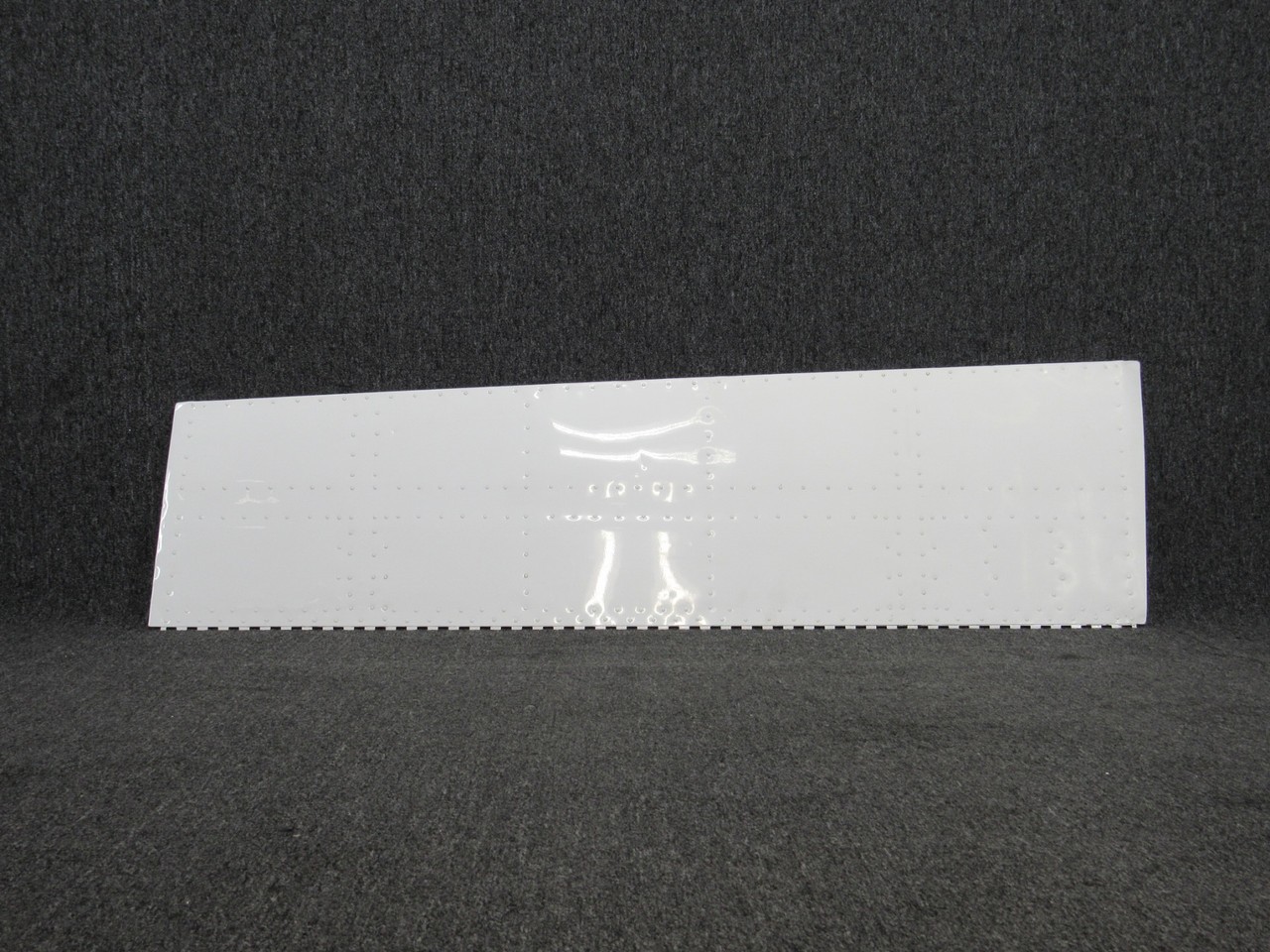 Cessna Aircraft Parts 0825000-83 Cessna 421C Outboard Flap