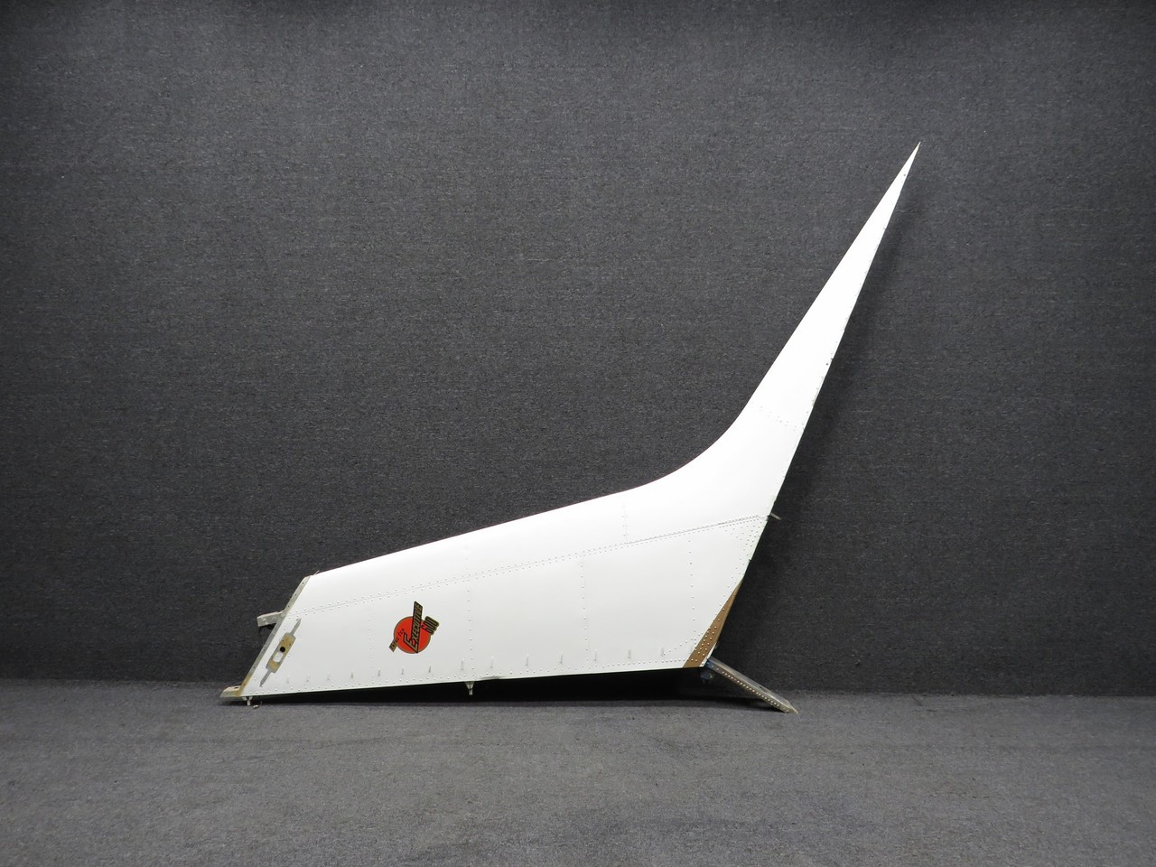 Cessna Aircraft Parts 0831002-204 Cessna 310L Vertical Stabilizer