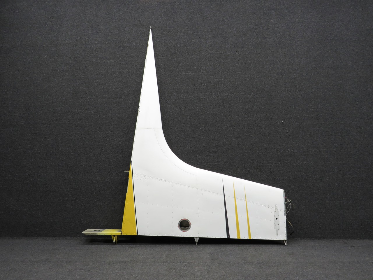 Cessna Aircraft Parts 0893001-3 Cessna 310B Vertical Stabilizer