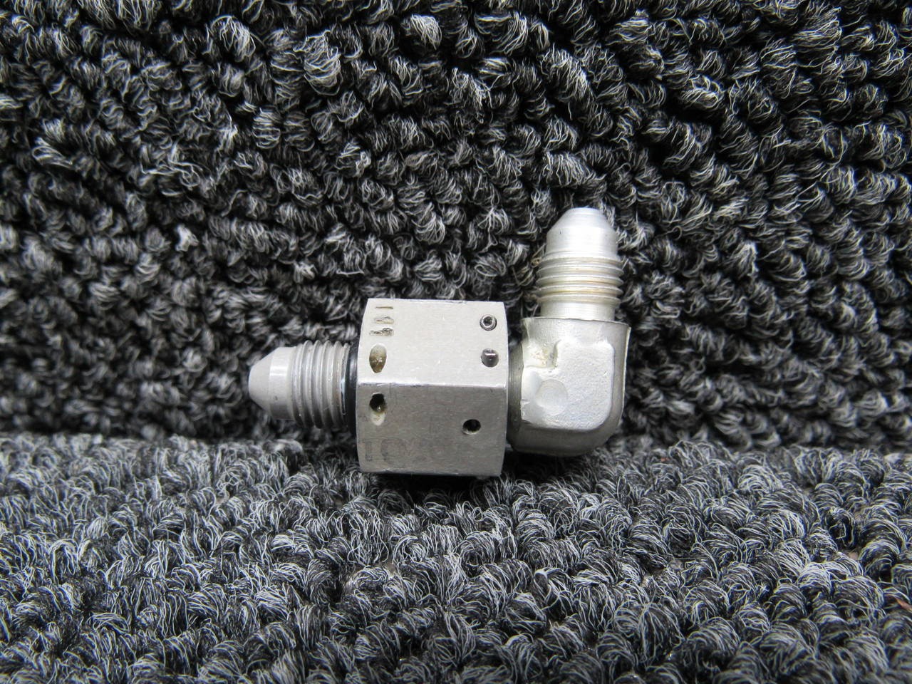 Cessna Aircraft Parts 1280111-1 Cessna Brake Line Fitting