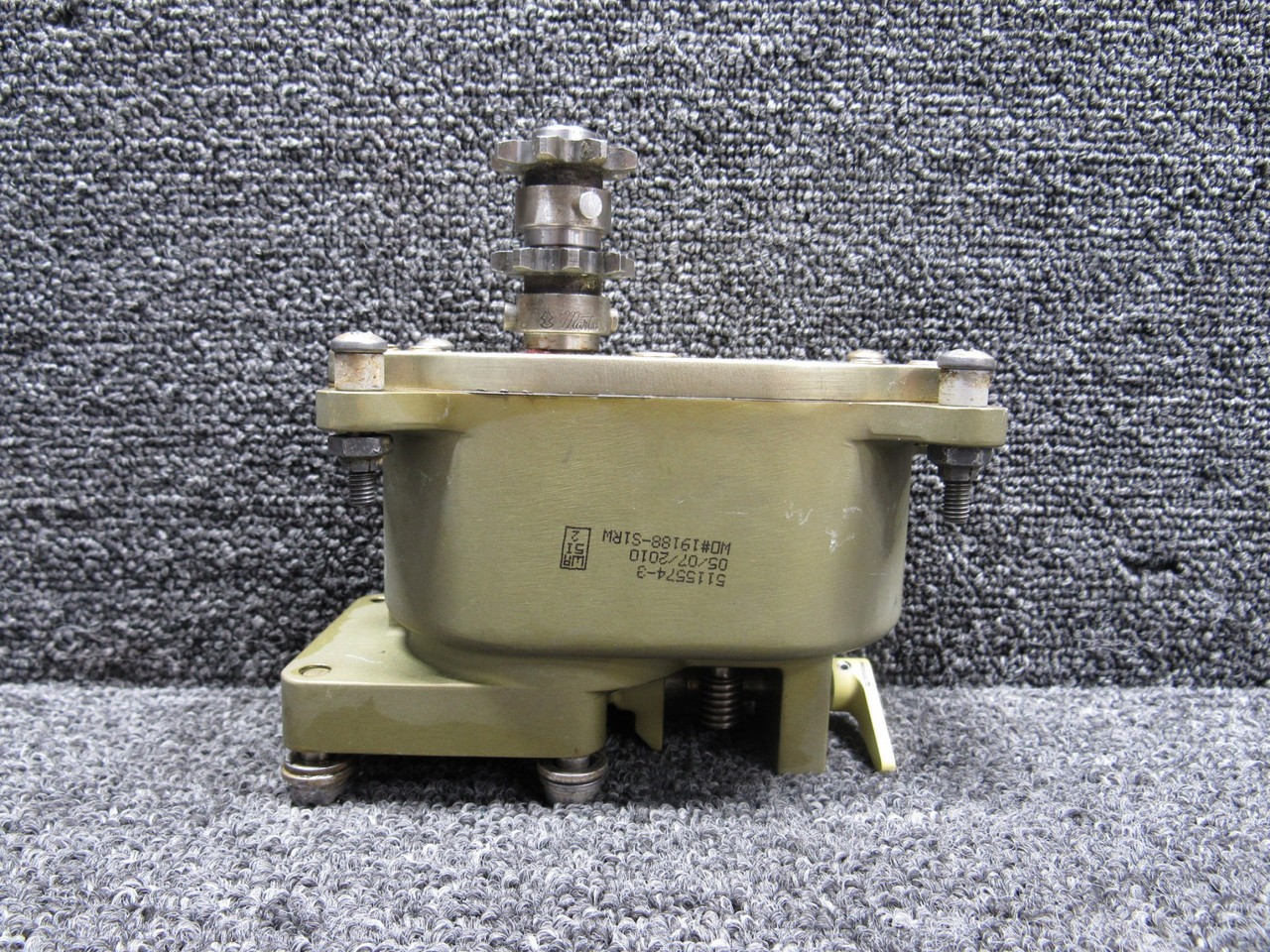 Cessna Aircraft Parts 5115237-16 Cessna 421C Flap Control