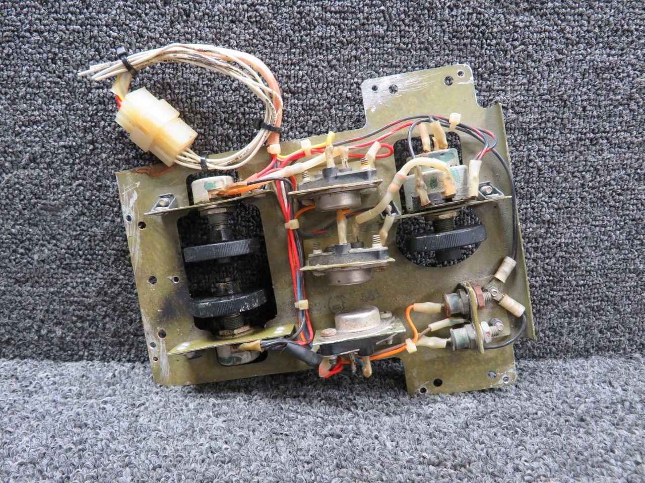 Cessna Aircraft Parts 5219168-24 Cessna 421C Overhead Console