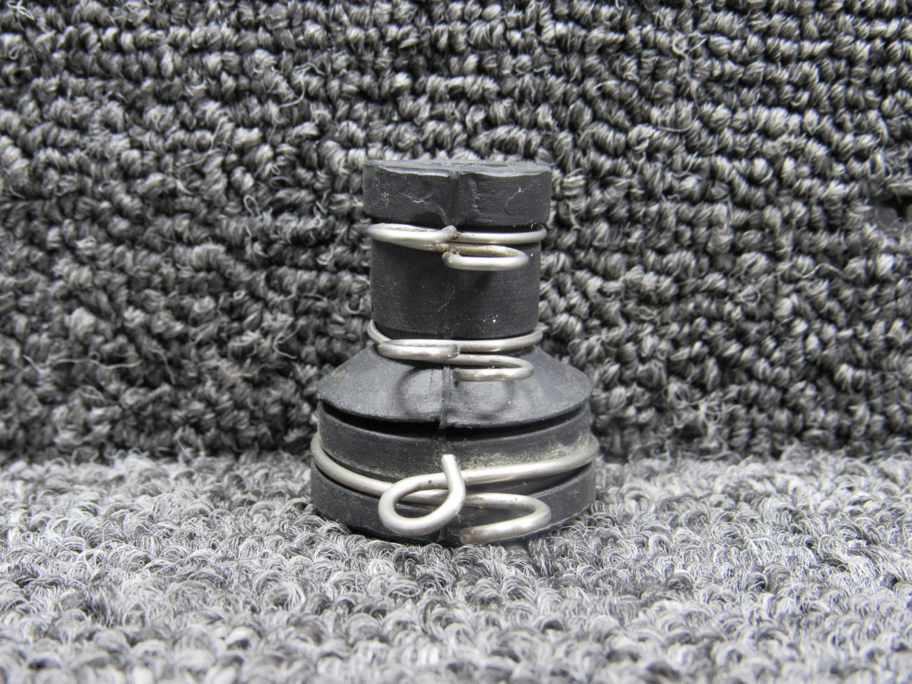 Cessna Aircraft Parts S11K4R Cessna 421C Cable Seal