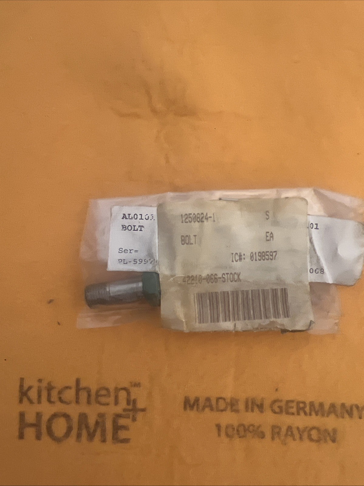 Cessna AIRCRAT BOLT 1250824 NOS NEW