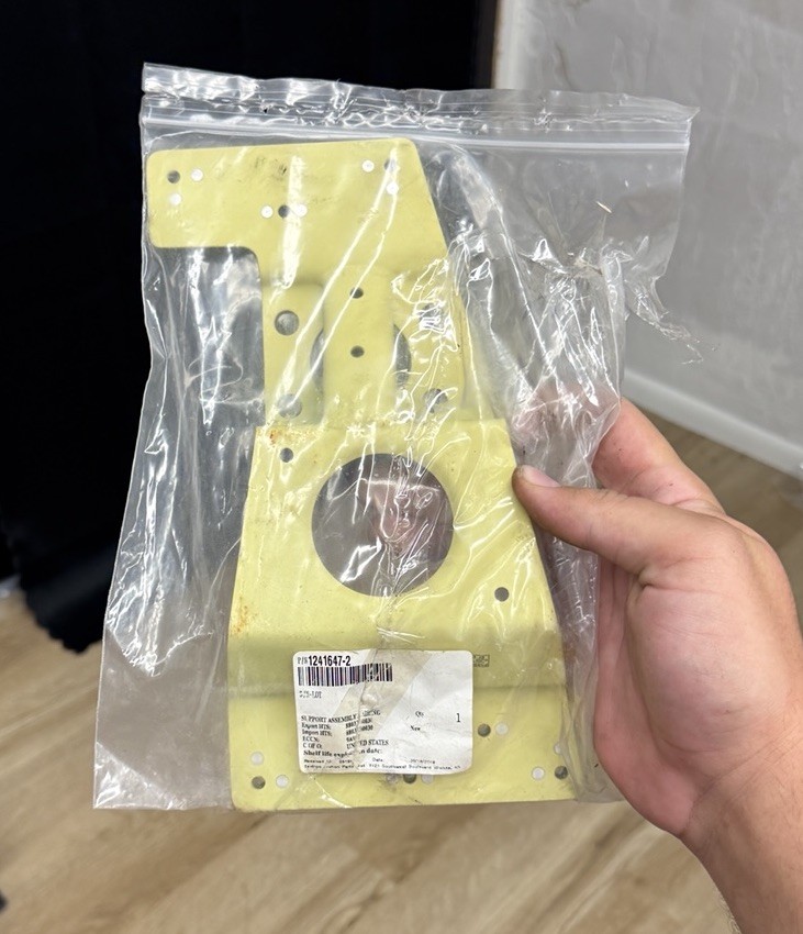 Cessna NEW BEECHCRAFT P/N 1241647-1 SUPPORT