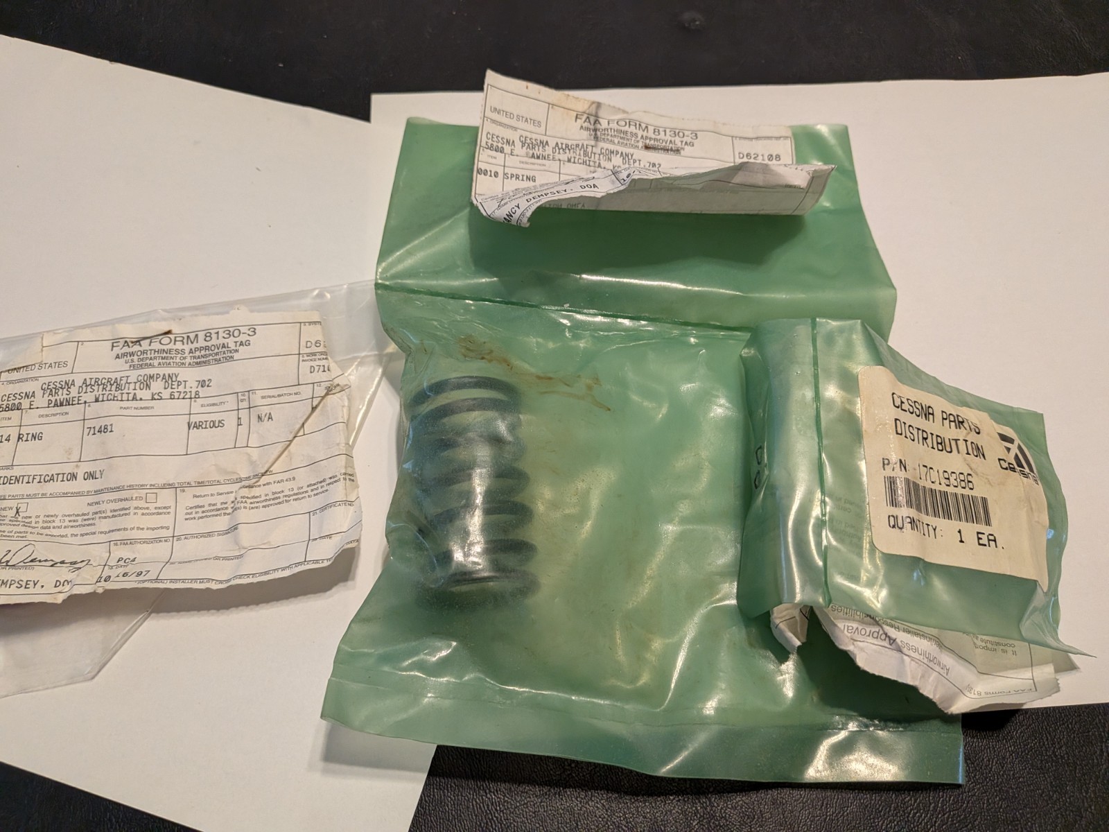 Cessna NOS Parts Lot # 17C19386,