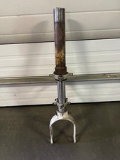 Cessna nose strut assembly