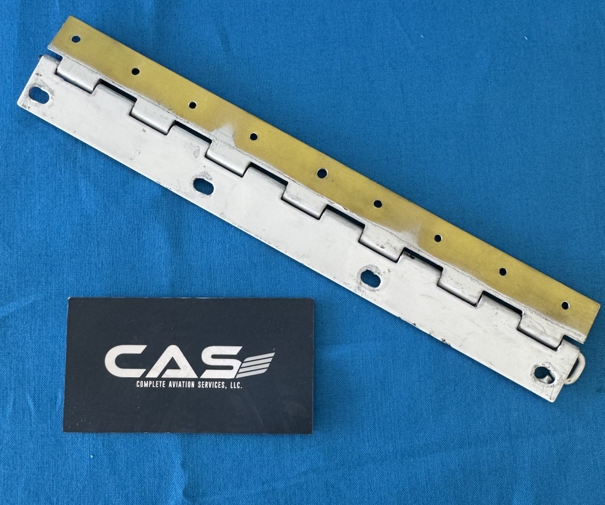 Cessna PN: 0523807 AILERON HINGE