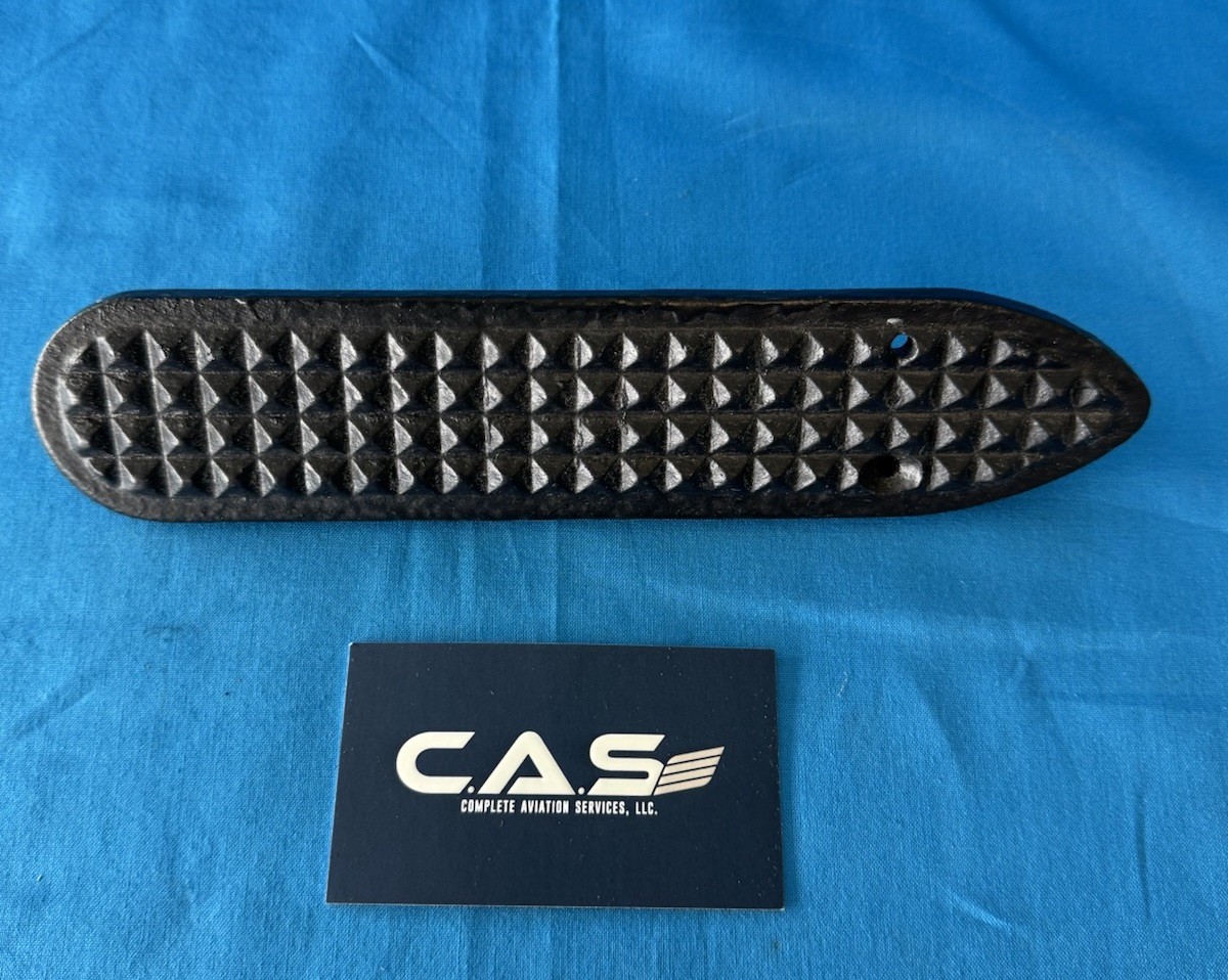 Cessna PN: 0541154-1 CABIN STEP