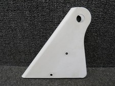 Cirrus 16893-003 SR20 Center Flap Hinge