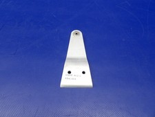 Cirrus SR22 INBD Aileron Hinge P/N