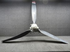 D3A34C402-C McCauley Three-Blade Propeller Assembly