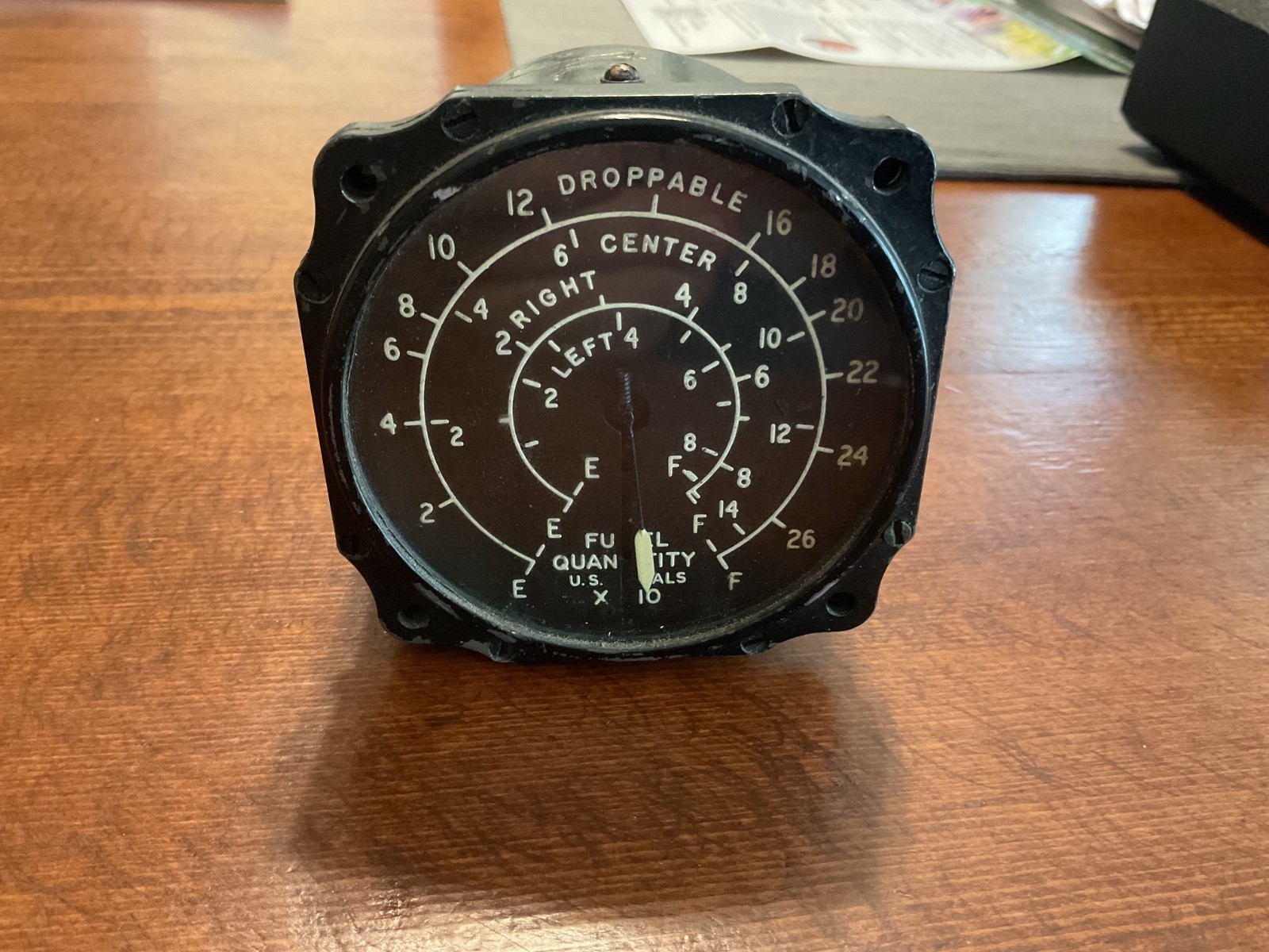 EA-101-1 LIQUIDOMETER 24 VOLTS aviation parts accessories
