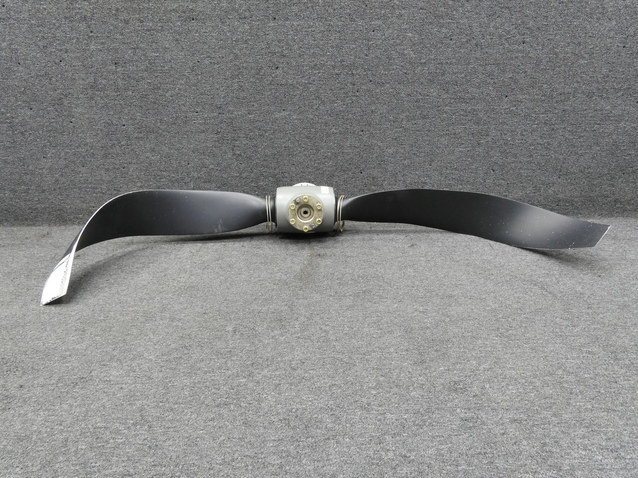 McCauley 2A34C203-C Two Blade Propeller Hub
