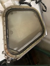 MD80, DC9 Cockpit Window Assy