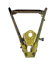 PA-23 APACHE/AZTEC DRAG LINK SUPPORT