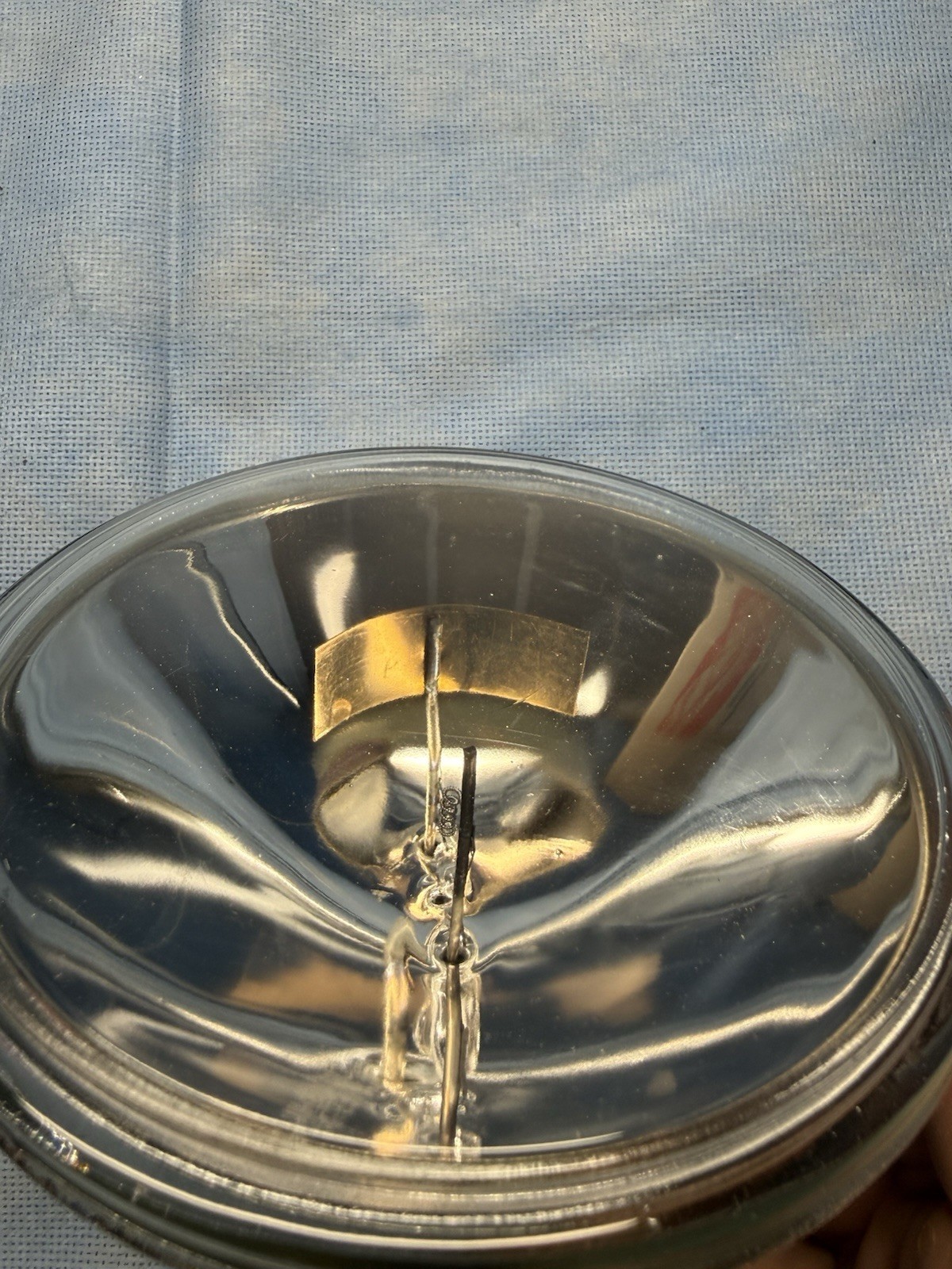 Paramount Electric Supply Of Central REPLACEMENT AIRCRAFT LIGHT BULB FOR