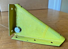 Piper 17546-04 Nose Gear Door Hinge