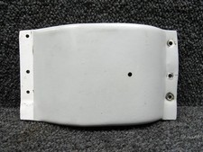 Piper 63942-001 PA28RT-201T Wing Bolt Cover