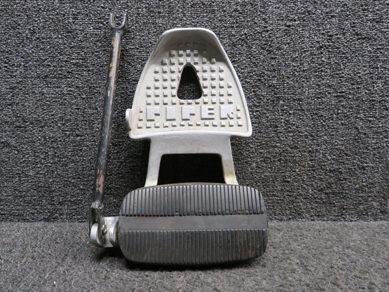 Piper Aircraft Parts 63485-001, 79430-000 Piper PA34-200T Toe