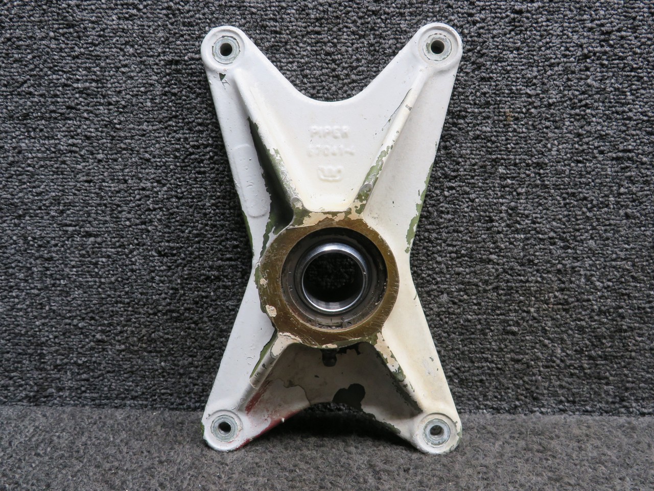 Piper Aircraft Parts 67040-013 (Cast: 67041-4) Piper PA-34-200T