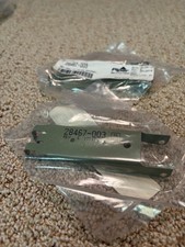 Piper NAVAJO 28467-003 BAGGAGE DOOR BRACKET-NEW