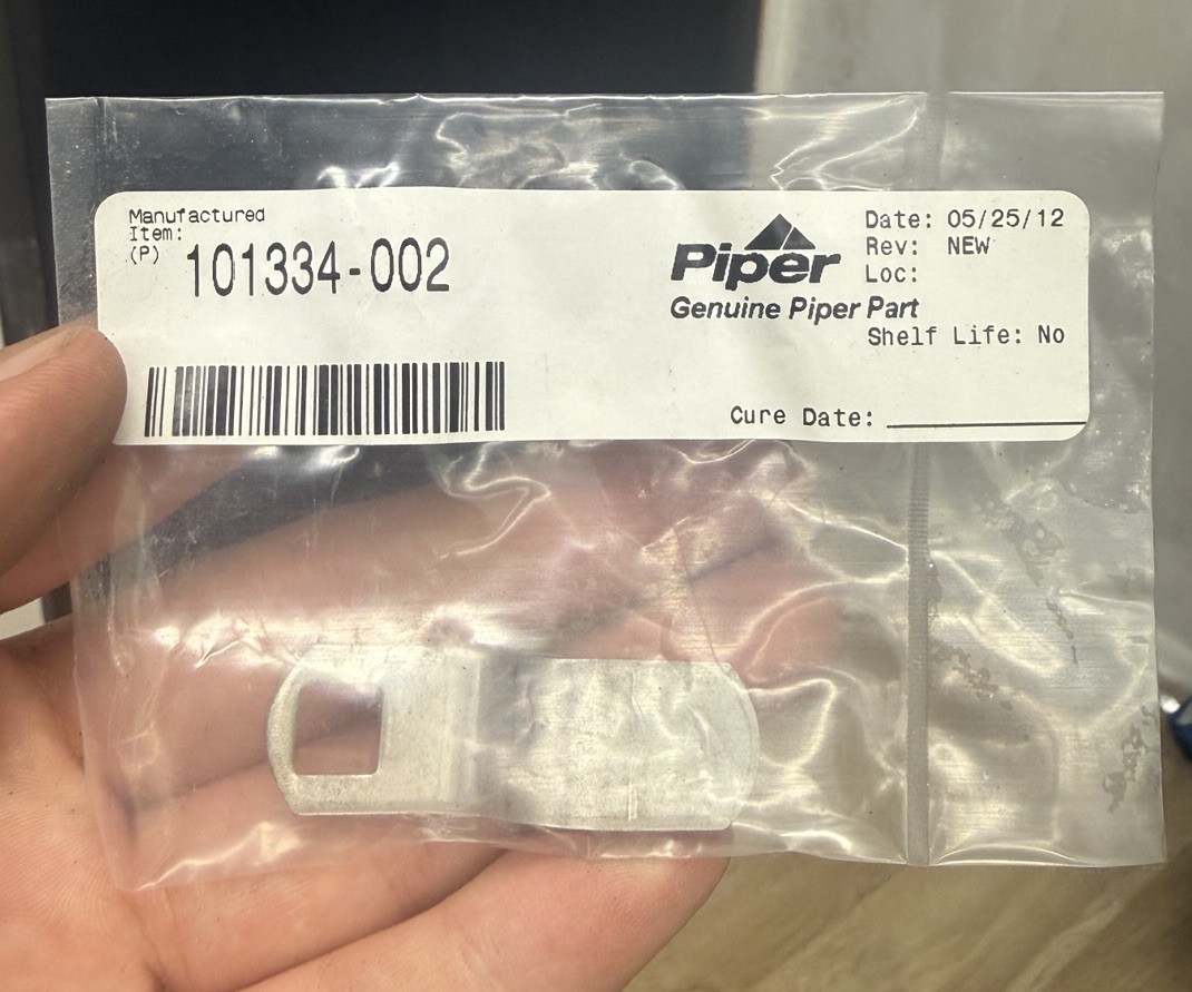 Piper NEW P/N 101334-002 FITS PA23,