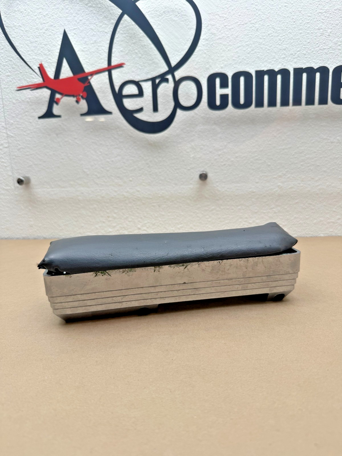 Piper PA-28 Armrest RH P/N: 66710