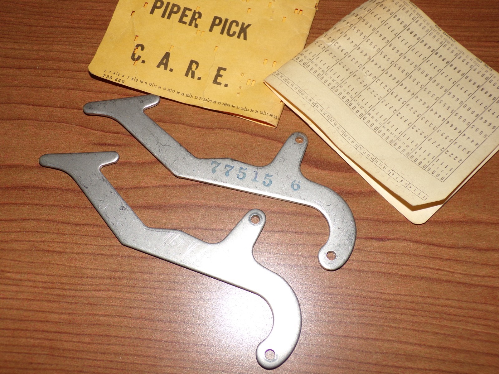 Piper PA-38 Tomahawk Hook Auxiliary Door