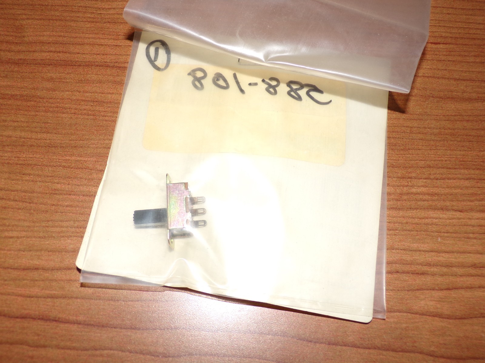 Piper Switch 588-108