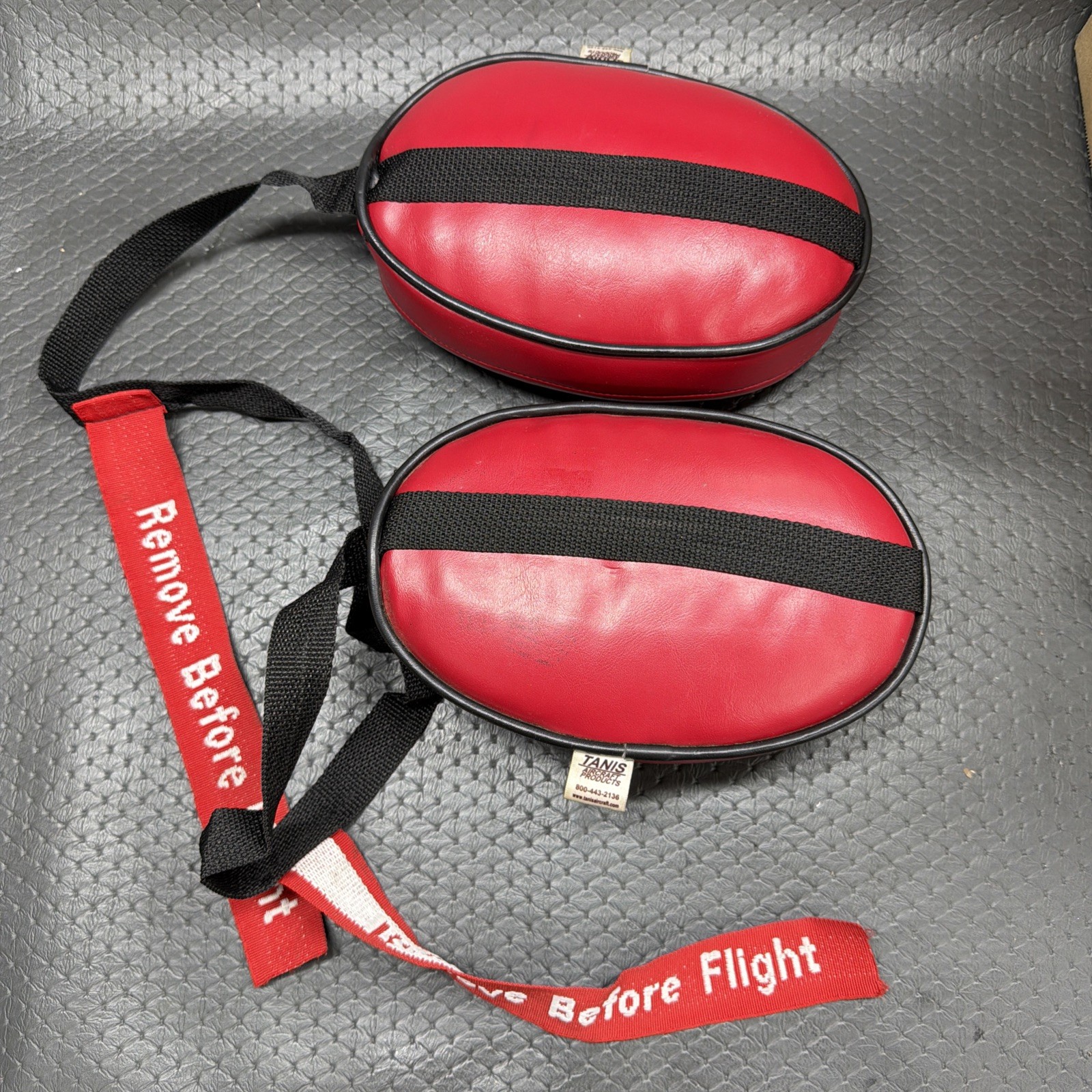 Tanis Cirrus Cowl Plugs w/ RBF