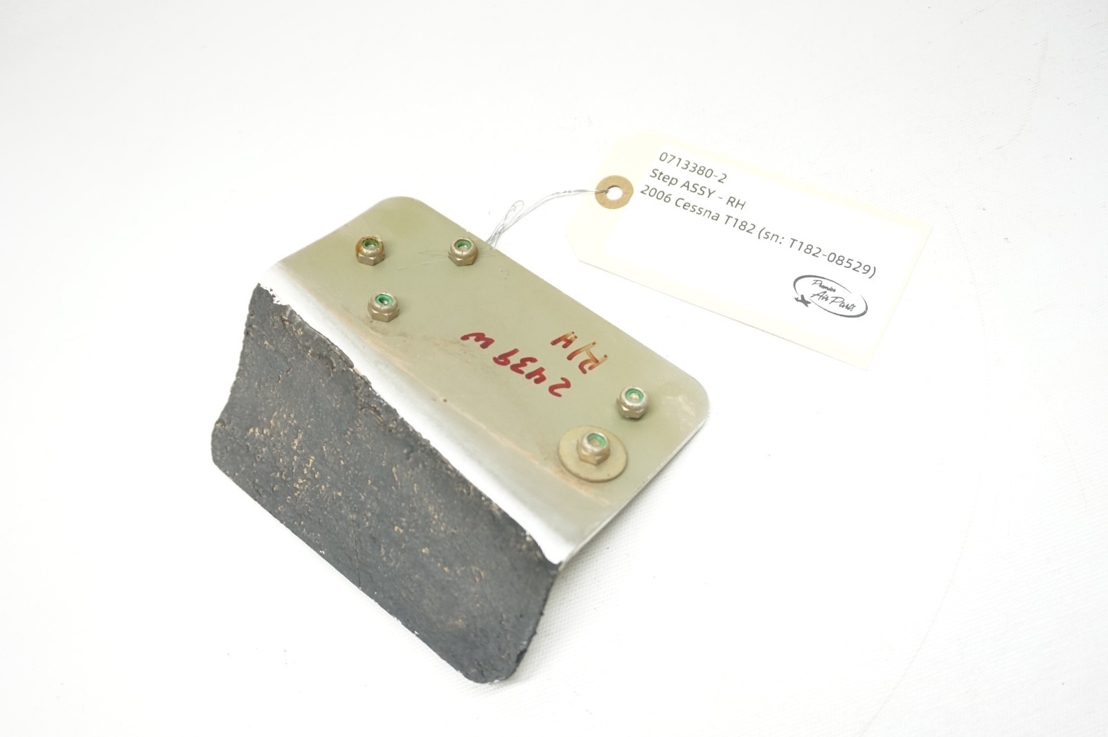 Unbranded Cessna 182 R/H Fuselage Step,