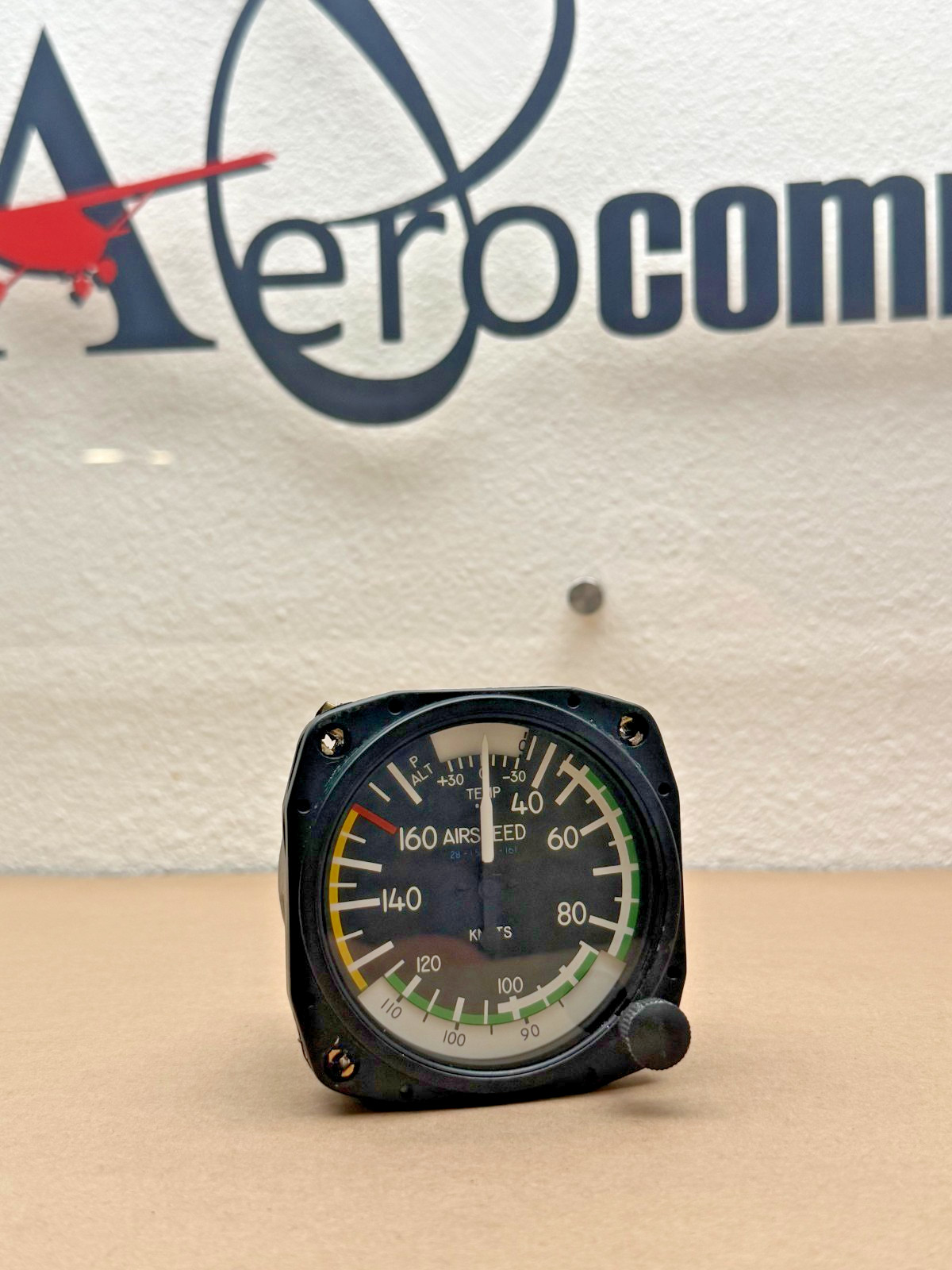 United Instruments Airspeed Indicator P/N: 8100 (1234)