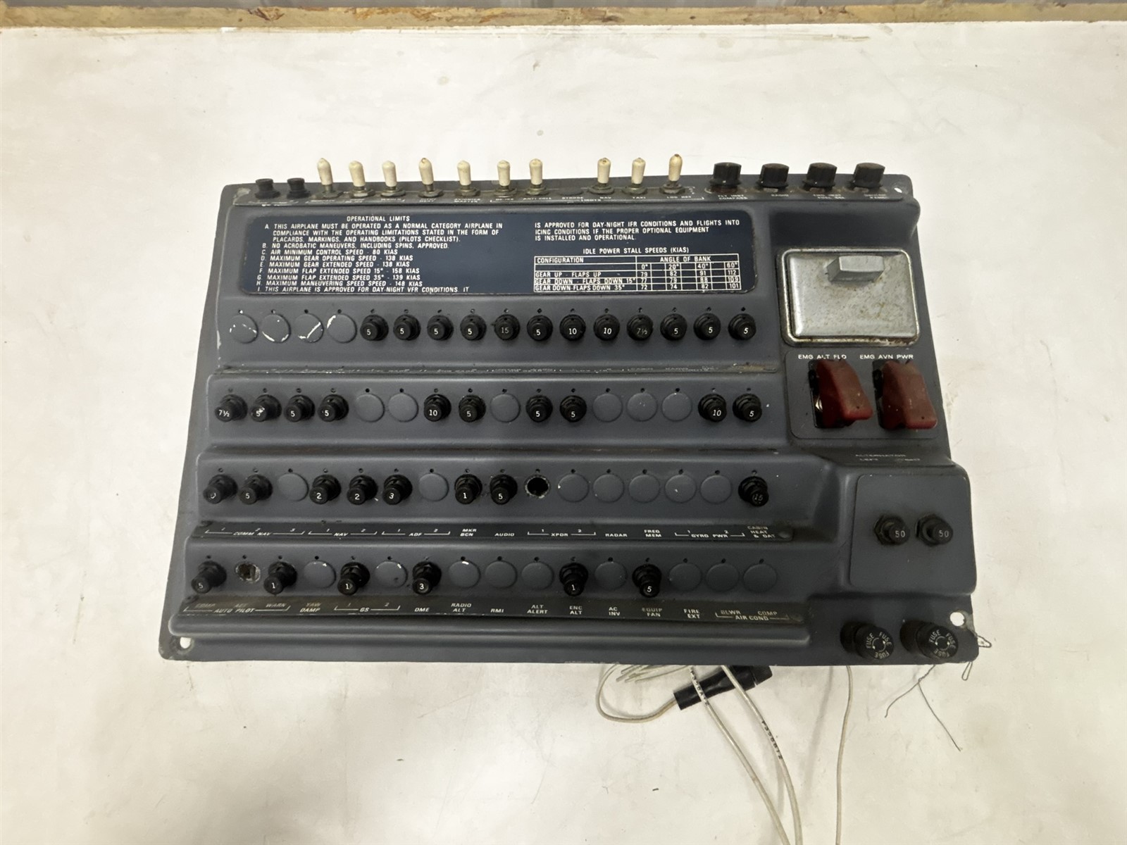 1978 Cessna 310R Circuit Breaker fuse switch