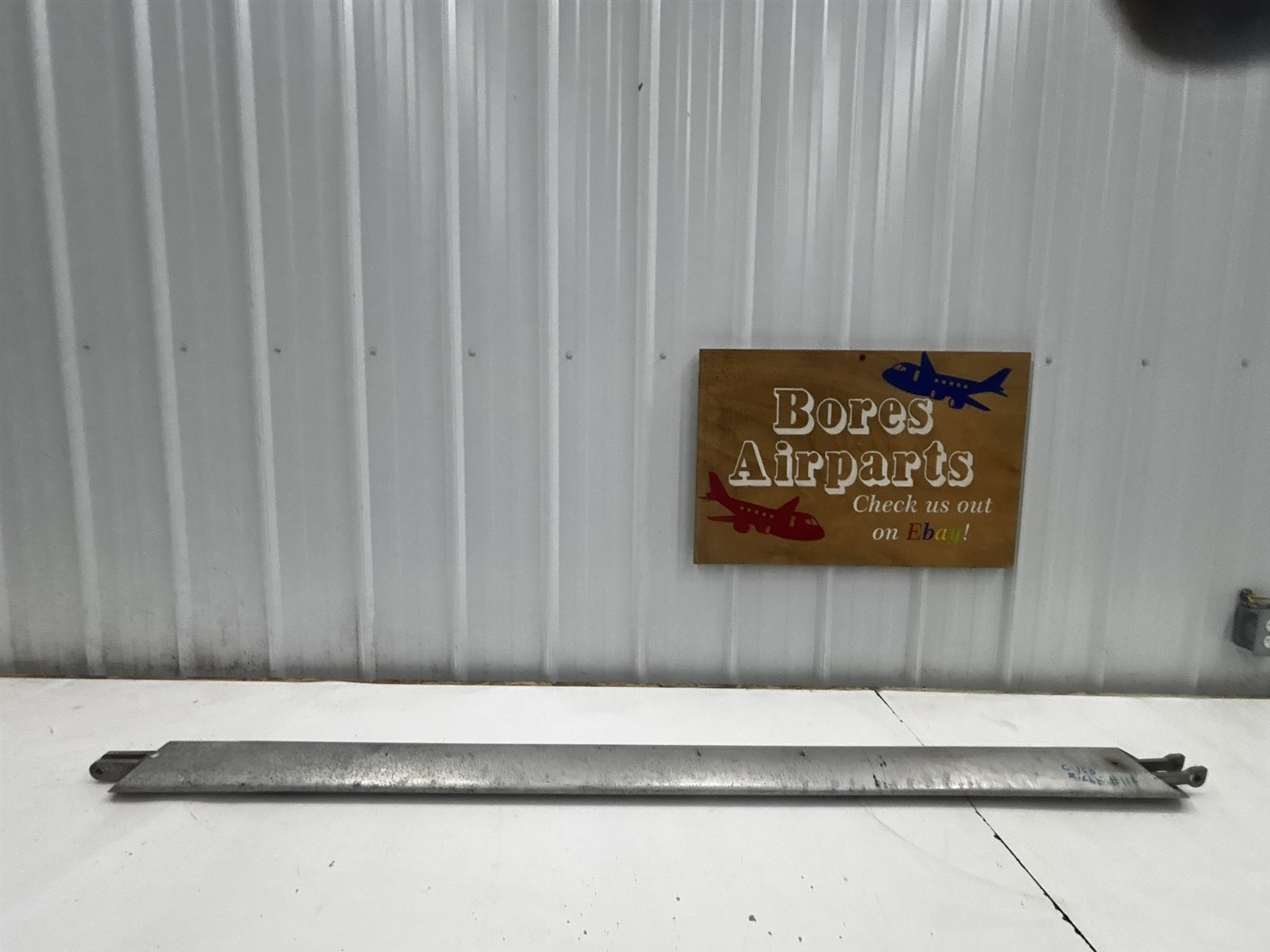 Cessna 150 Right Wing Strut