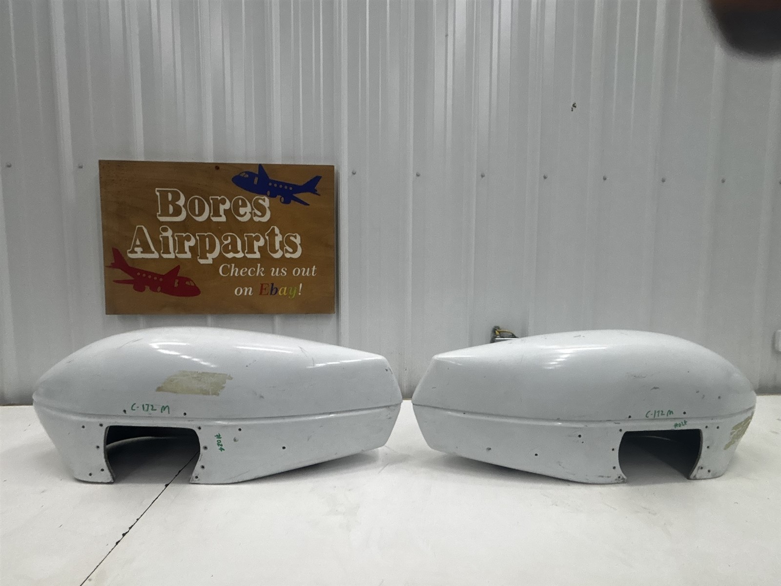 Cessna 172 M Right And Left