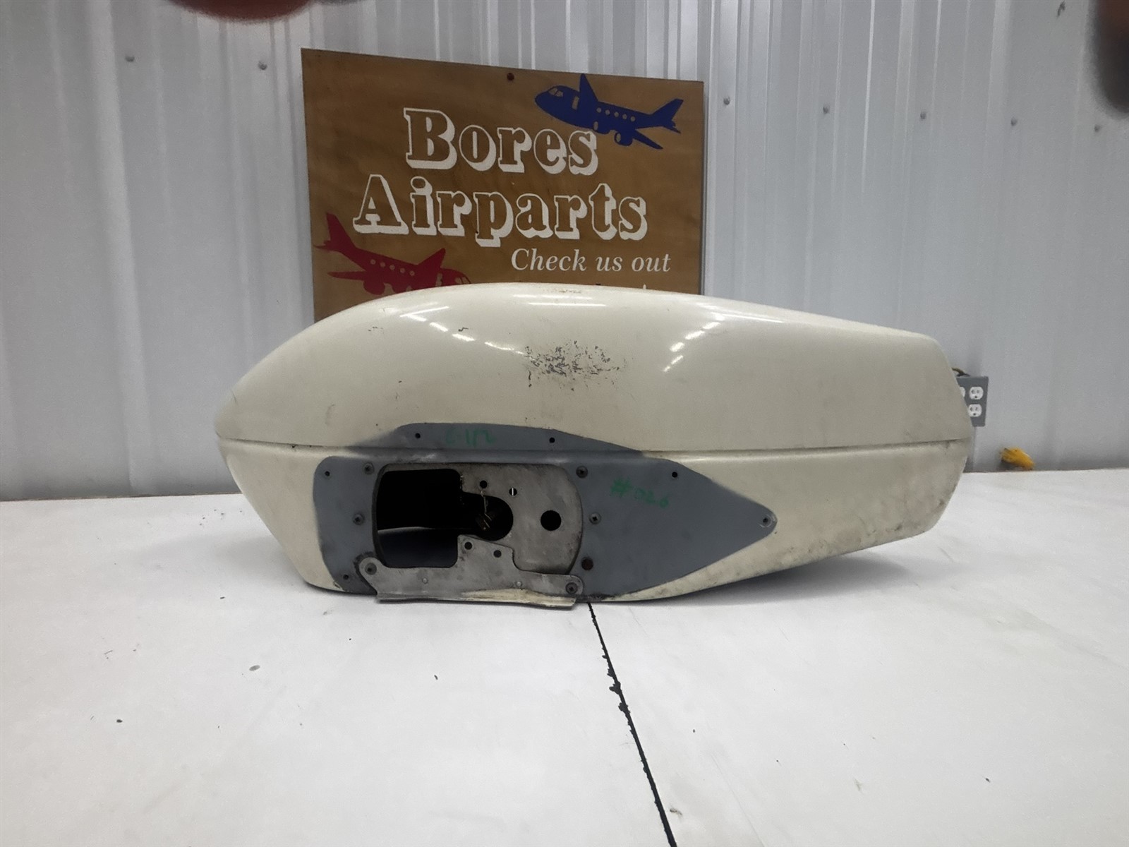 Cessna 172 Right Main Wheel Pant