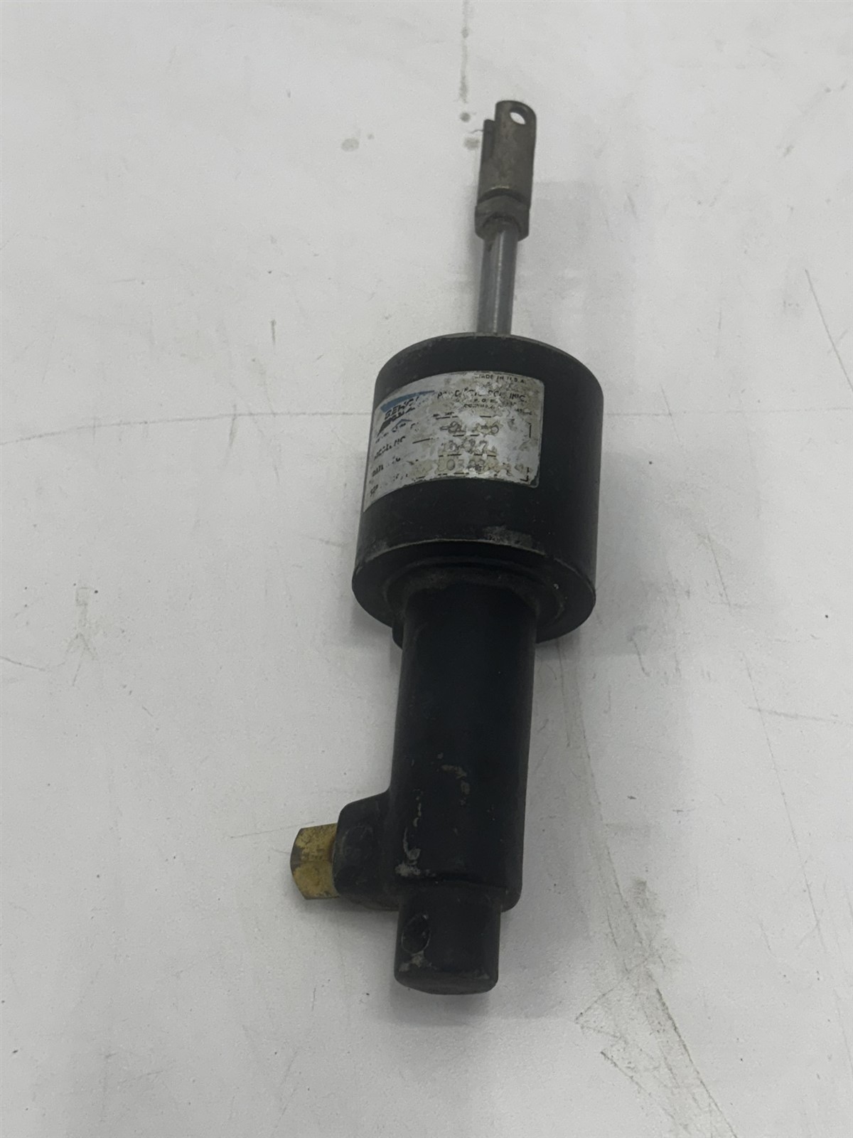 Cessna Gerdes A-049-3P brake master cylinder