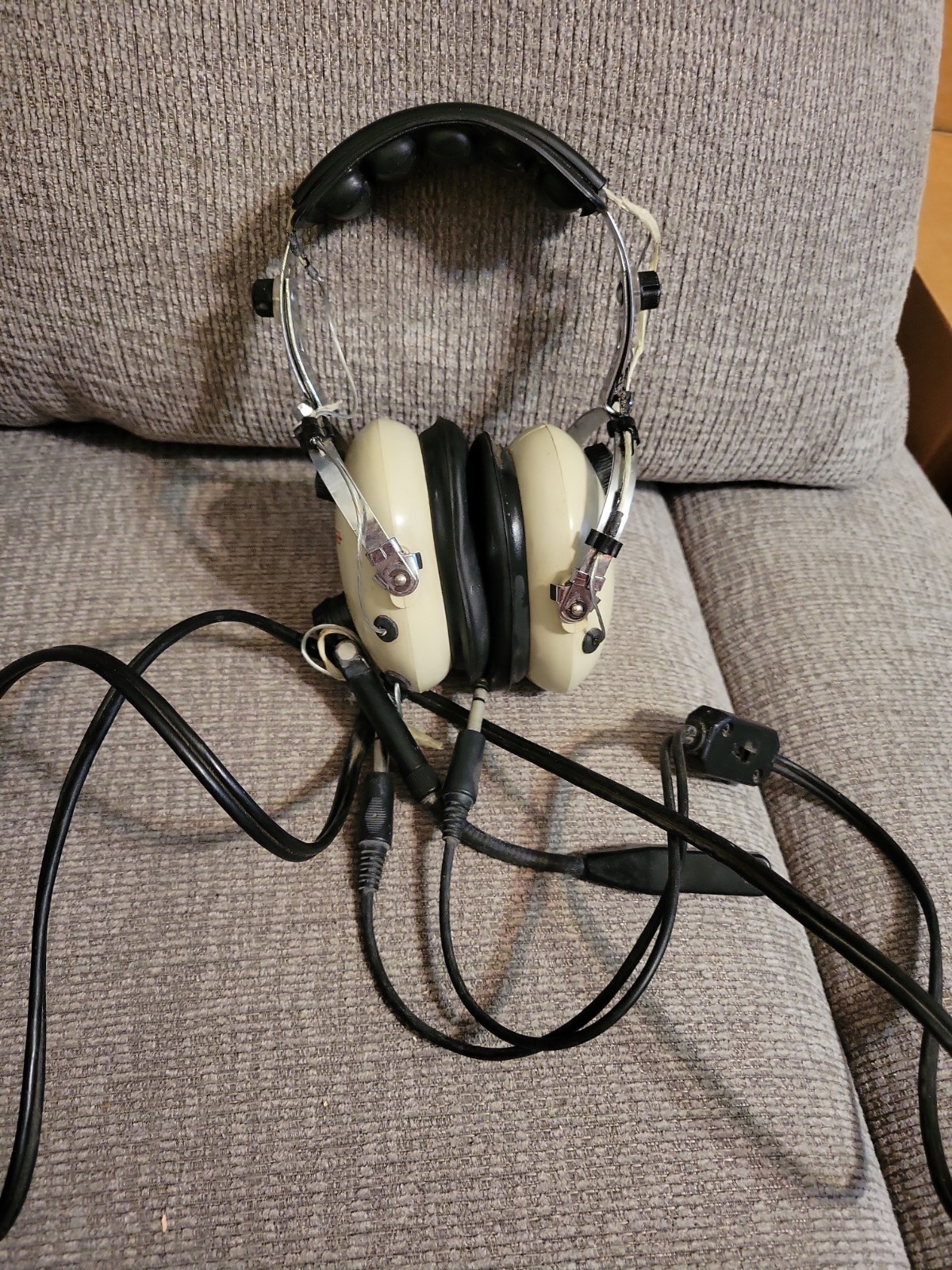 Avionics Gulf Coast GCA-6T Aviation Headset