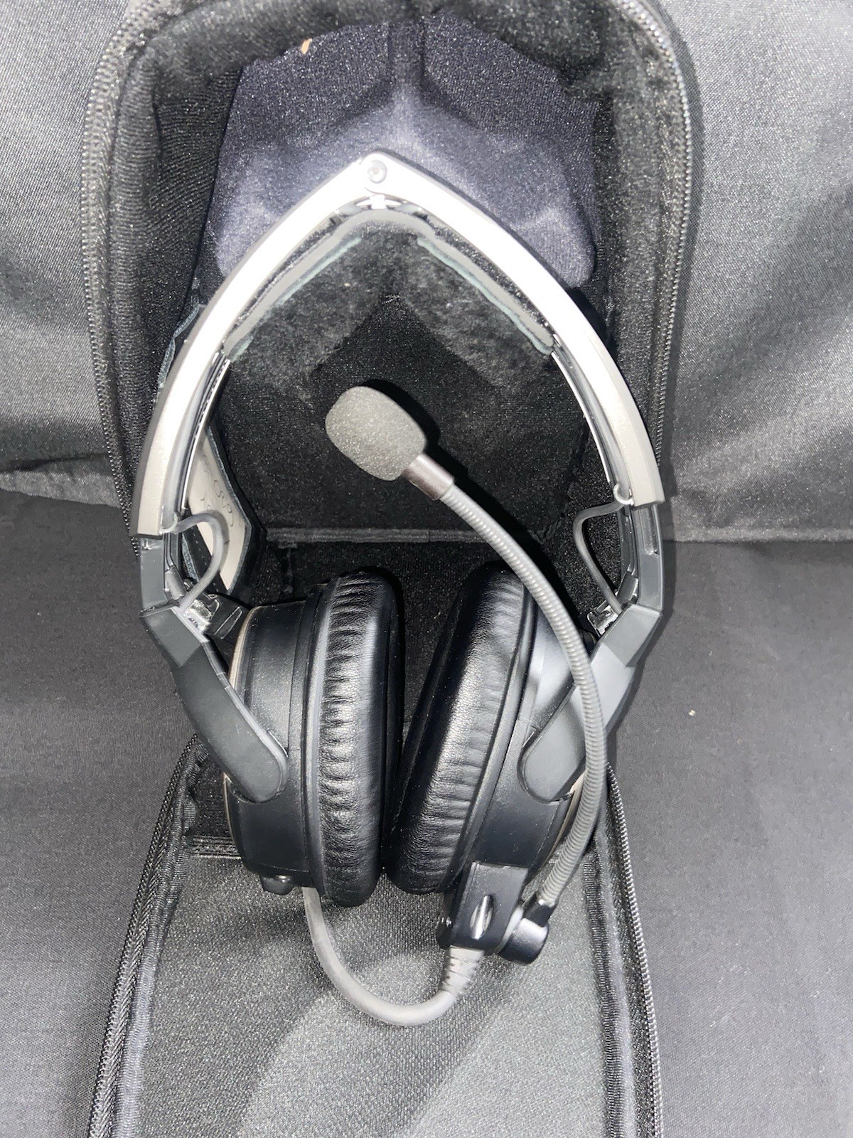 Bose Like New A30 Aviation Headset