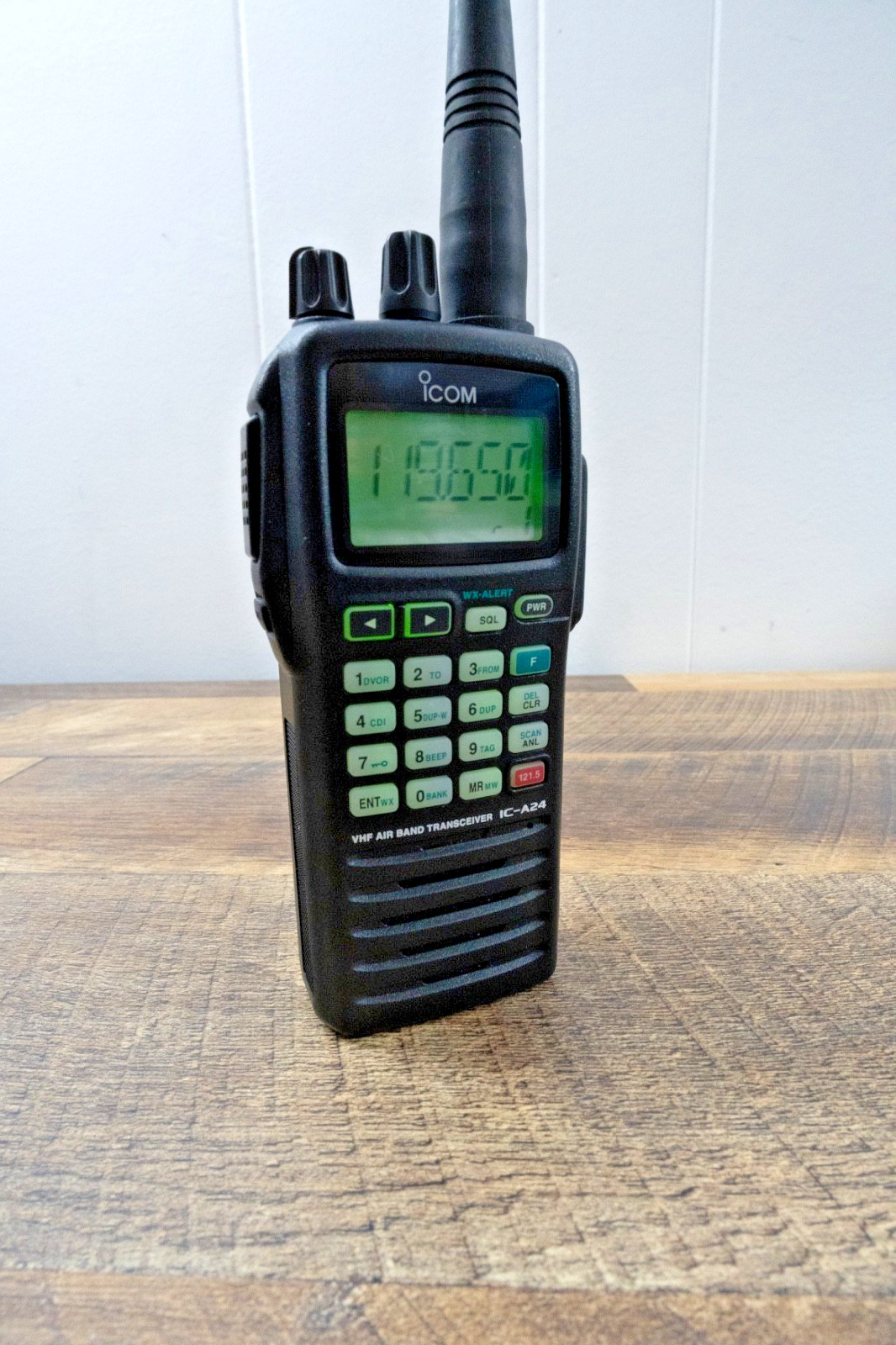 Icom IC-A24 Aviation VHF Handheld Air