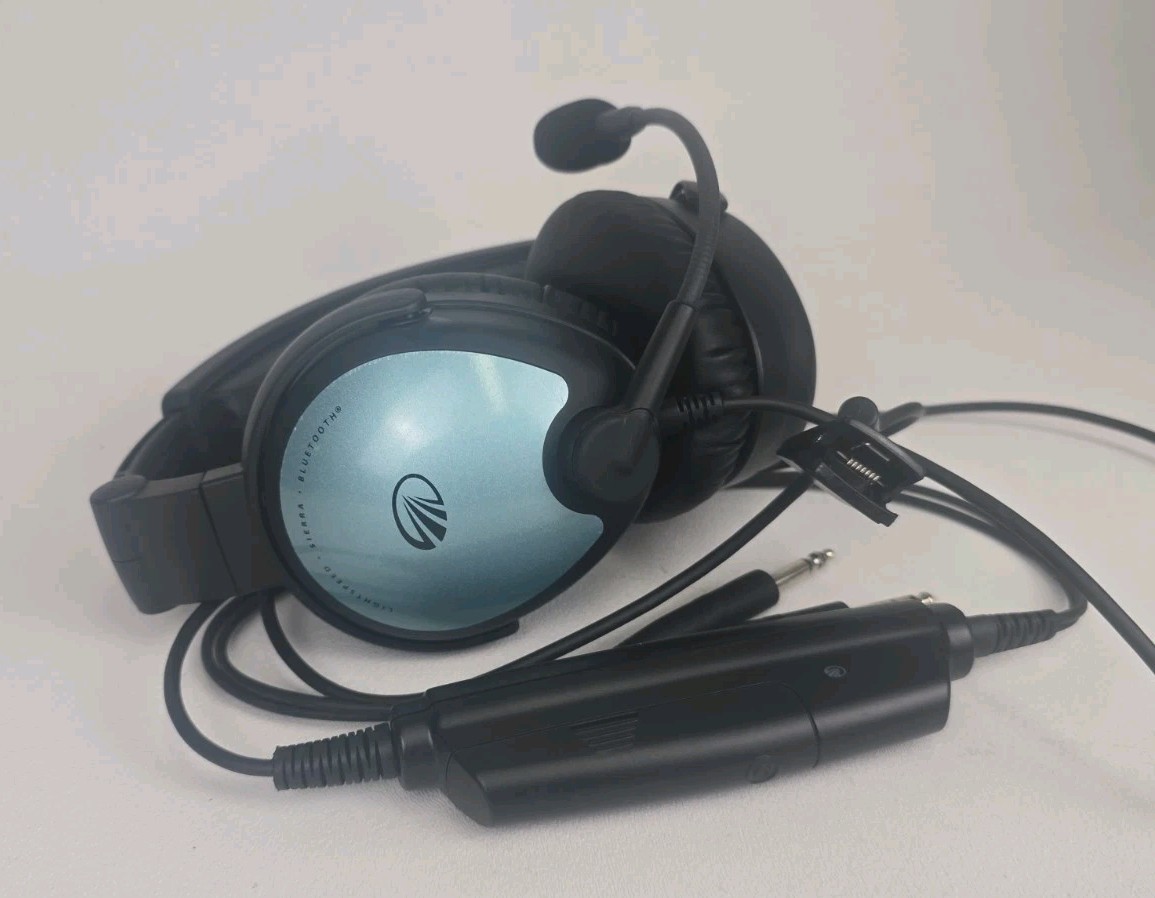 Lightspeed Aviation Sierra ANR Aviation Headset GA/Dual