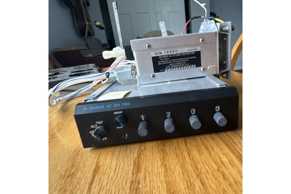 Narco AT 150 Altitude Encoding Transponder